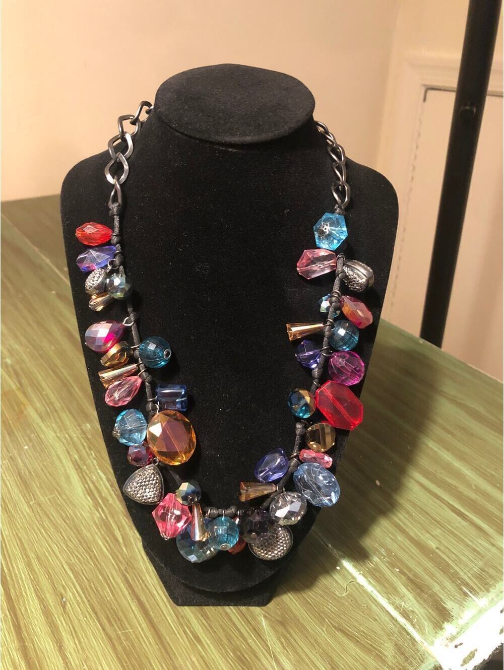 Unbranded Vintage EUC Colorful Dangle Necklace 20"
